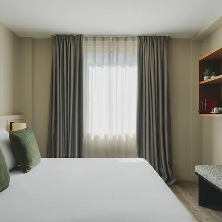 Catalonia Boulevard 4 Sup Hotel Barcelona