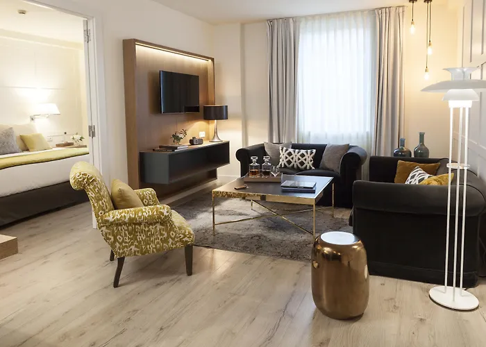 Hotel Catalonia Boulevard 4*