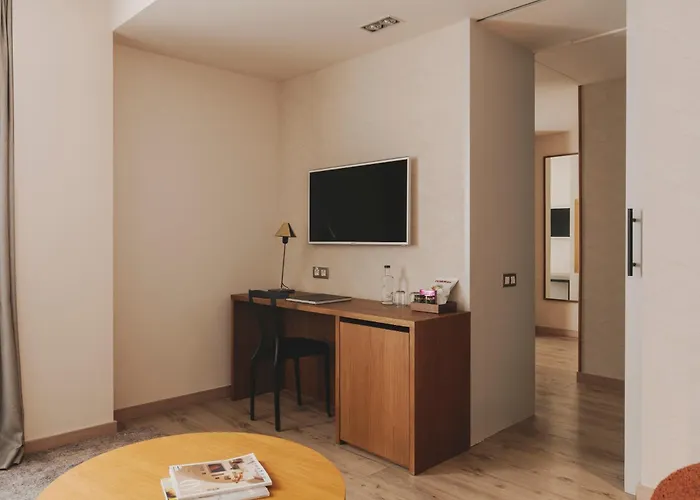 Hotel Catalonia Boulevard 4*