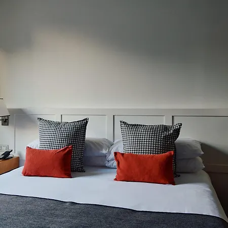 Catalonia Boulevard Отель