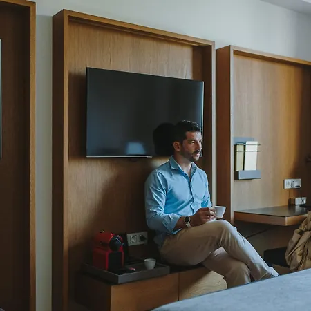 Gallery 4 Sup Hotel 4*