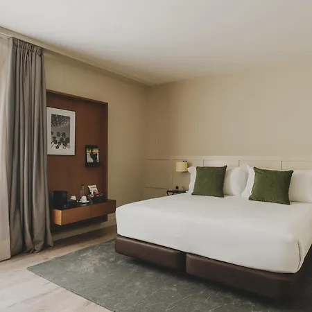 Catalonia Boulevard Hotel 4*