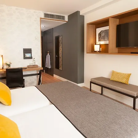 Hotel Catalonia Boulevard