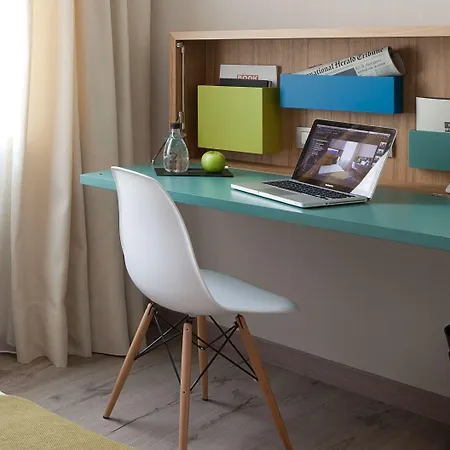 Catalonia Boulevard Hotel 4*