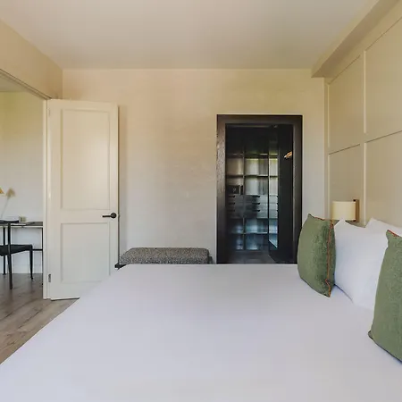Catalonia Boulevard 4 Sup Hotel 4*