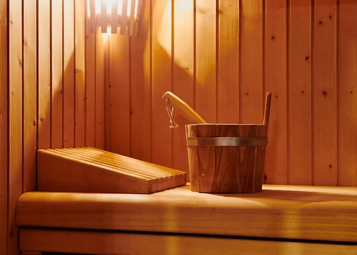 מלון Catalonia Boulevard 4*