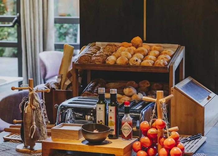 Catalonia Boulevard 4*