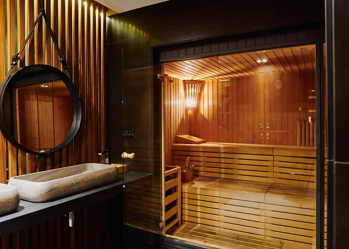 Catalonia Boulevard מלון