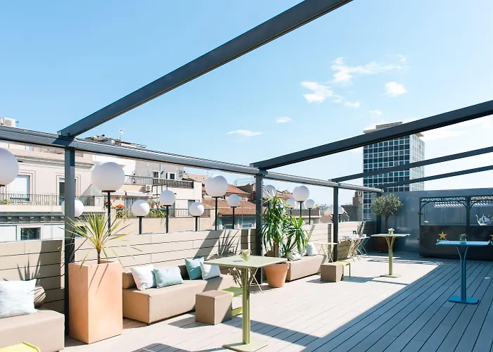 Catalonia Boulevard מלון